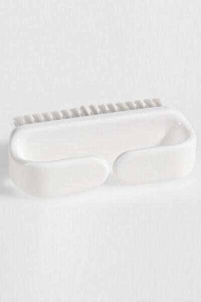 Soft Brush - For use in conjunction with the Soft Cleanser , ideal for cleaning contact breast forms and amoena adhesive surface products - 9560